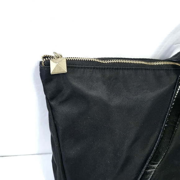 GIVENCHY Black Weekend Bag - Picture 4 of 10